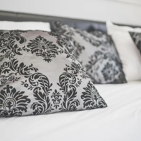 Chateau De Baillant - Futuroscope 4*