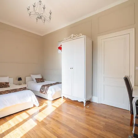 Chateau De Baillant - Futuroscope بيت ضيافة 4*