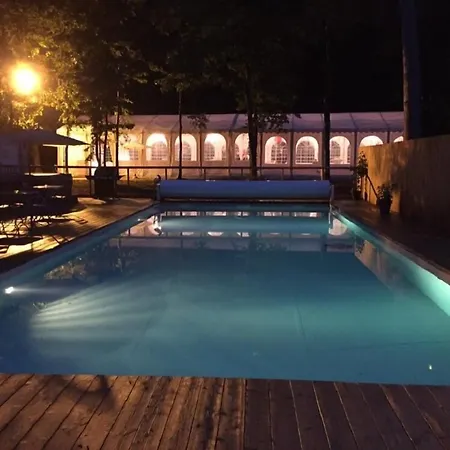 Chateau De Baillant - Futuroscope 4*