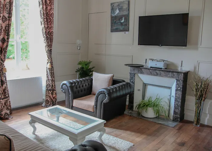 Chateau De Baillant - Futuroscope Guest house 4*